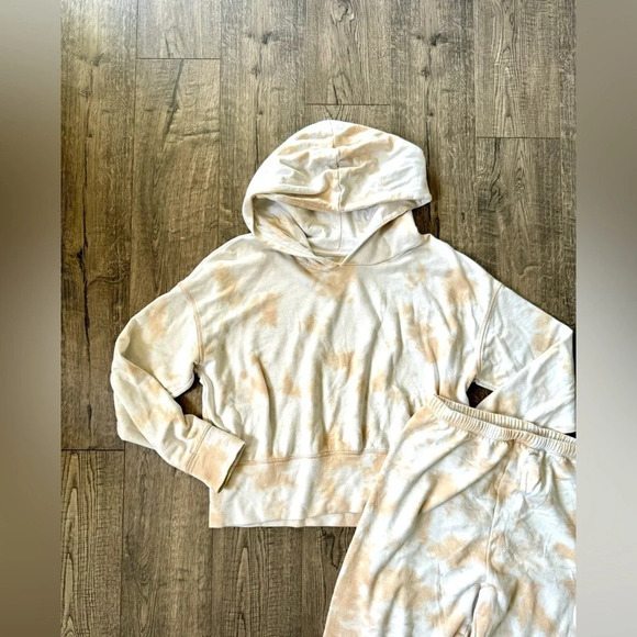 Aerie Offline Slumber Party Jogger Set - Picture 3 of 6